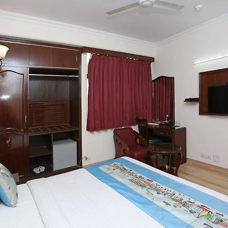 Capital O 5331 Zara Grand นิวเดลี ภายนอก รูปภาพ